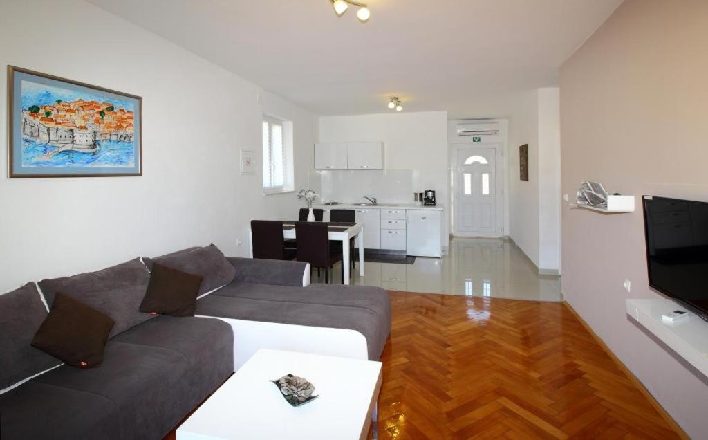 Apartments Dubreta Кавтат Екстериор снимка