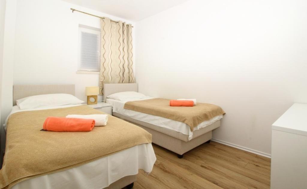 Apartments Dubreta Кавтат Екстериор снимка
